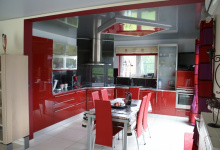 High gloss ceiling in kitchen