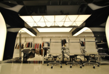 Wavy translucent ceiling retail store
